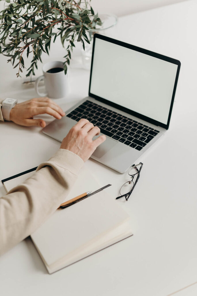 Clear Messaging Builds Connection Between Your Company + Customers